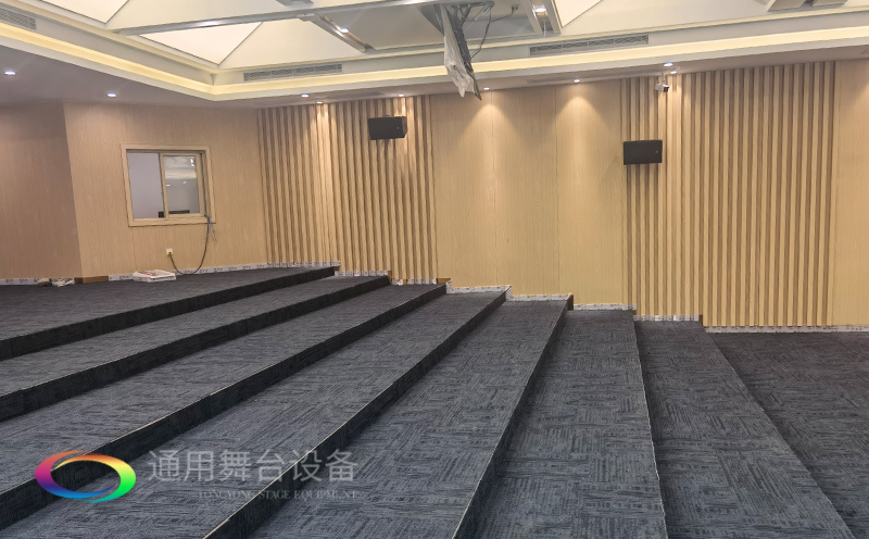 淮安開(kāi)明實(shí)驗(yàn)學(xué)校報(bào)告廳、舞臺(tái)機(jī)械吊桿、鋼性防火幕項(xiàng)目