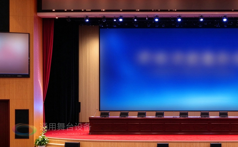 舞臺燈光 + 舞臺吊桿｜泰州通用舞臺設備承建長沙血液中心報告廳舞臺項目